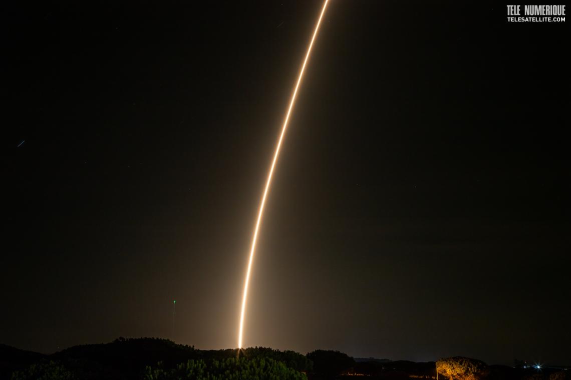 España lanza con éxito el primer cohete espacial privado de Europa